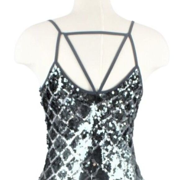 Dress Bodycon Strappy Silver Gray Black Sequin Mini Love + Air Size Medium - Picture 6 of 9